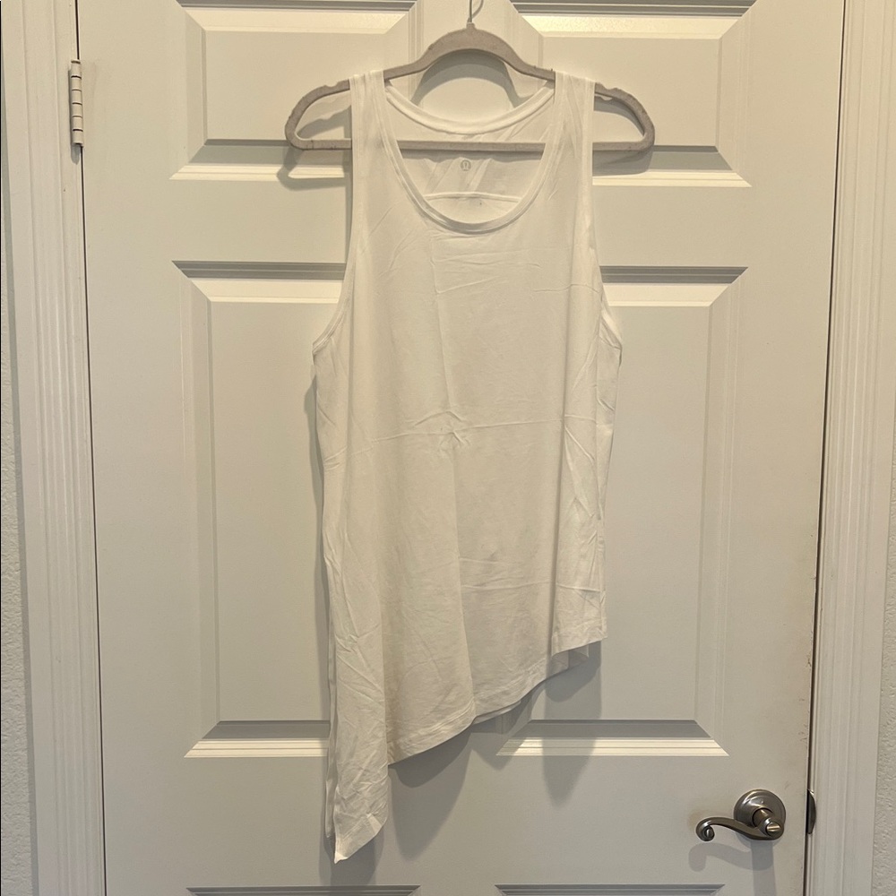 Lululemon White Asymmetrical Hem Women's Tank Top 10
